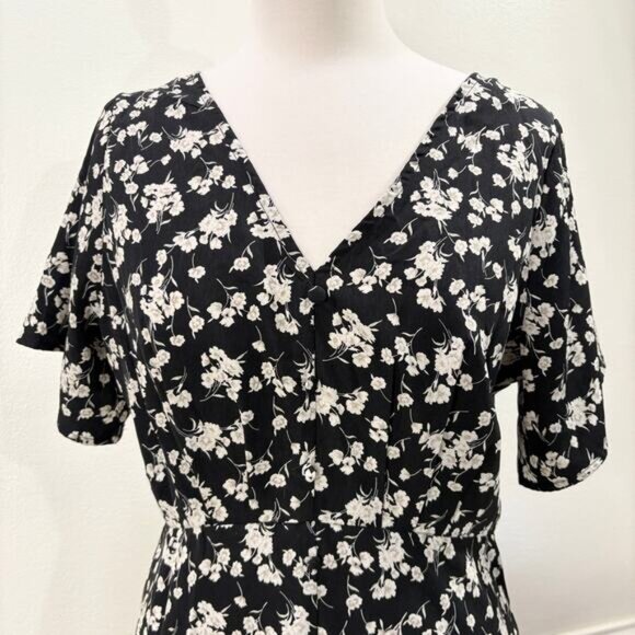 Disturbia UK 10 US 6 Shirt Dress Demeter Dark Floral Print V-Neck Midi Length - Picture 10 of 13